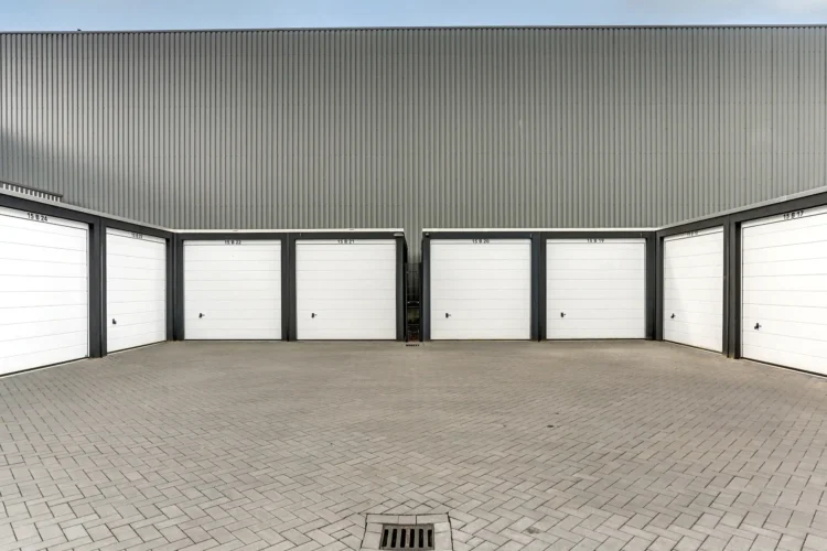 Opslagruimte en garageboxen huren in Asten Noord-Brabant Opslagpark